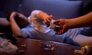 انواع روش های درمان اعتیاد به کوکائین